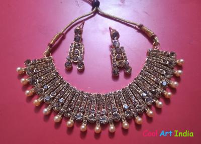 Neckless  Set