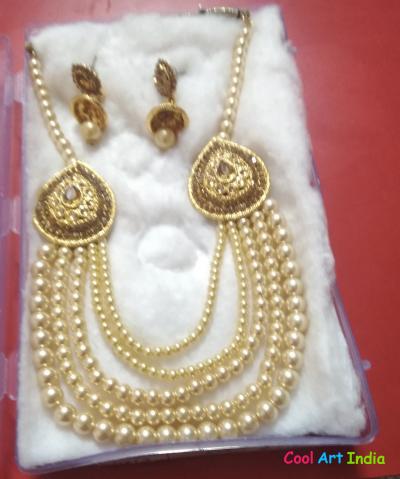 Neckless  Set