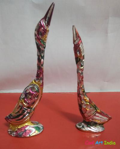 Fancy pair metal swan